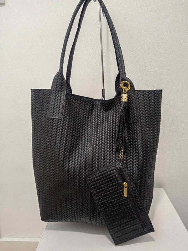 KOŽNA TAŠNA PLETENA CRNA